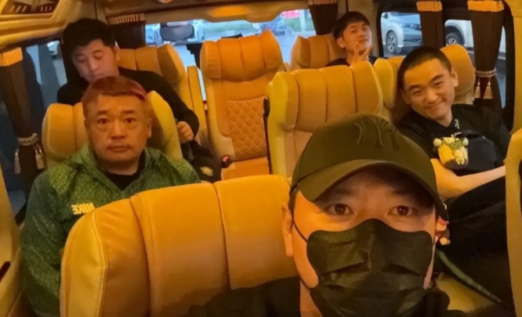  國安教練組現(xiàn)場觀賽泰超，本周和兩支當?shù)厍蜿牊嵘砗蠡貒? class=