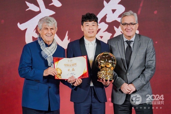  恭喜“核武7”！武磊第五次加冕中國金球獎