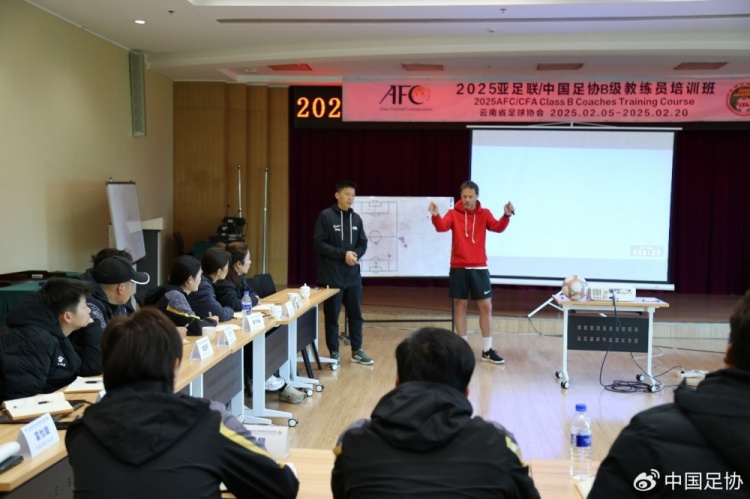  技術(shù)為王，中國(guó)足球踏上尋找靈魂之路