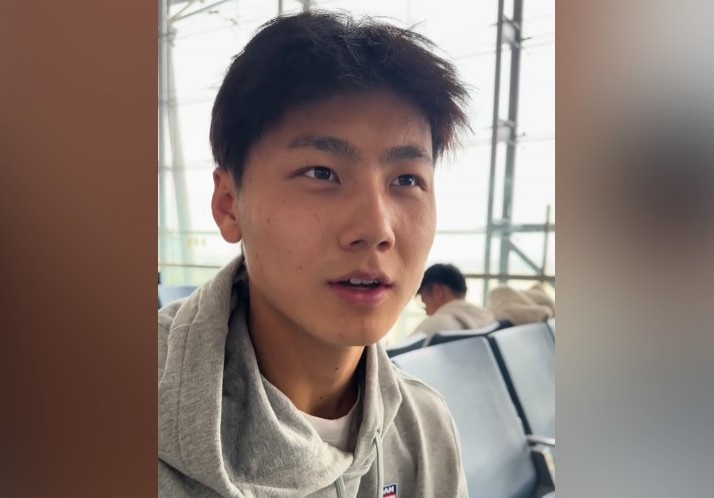  為何半場過后不久被換下？毛偉杰：兩條腿特別緊，李導(dǎo)怕我受傷