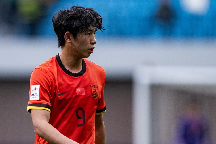  加油！對戰(zhàn)沙特U20劉誠宇罰丟點球承受壓力，入選國足是絕佳鼓勵